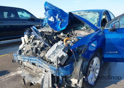 2018 Ford Fusion Hybrid Se from USA, damaged, VIN 3FA6P0LU8JR133858